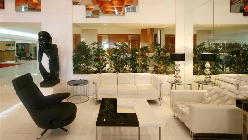 Hotel Presidente Luanda Lobby