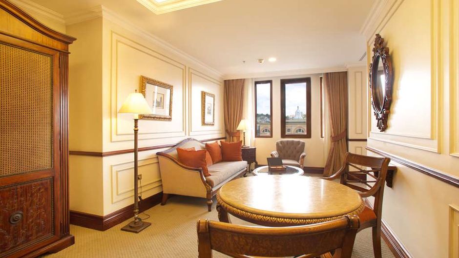 Hotel Plaza Grande Suite