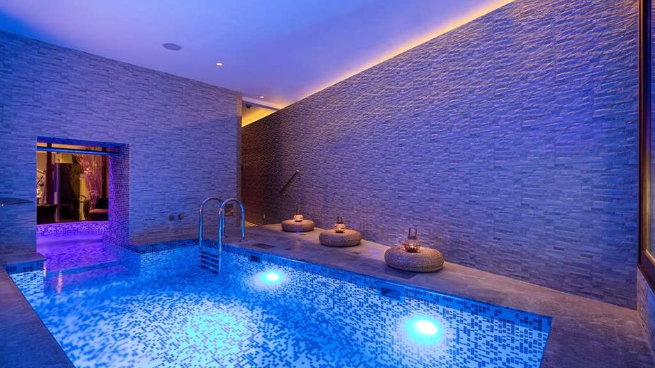 Hotel Kings Court Pool