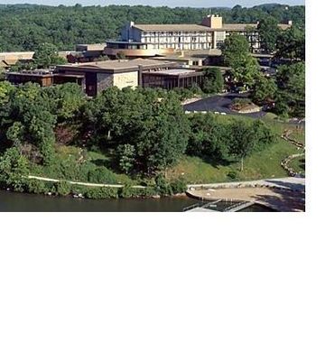 The Lodge of Four Seasons
