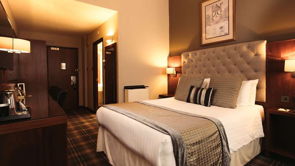 Vermont Hotel Room