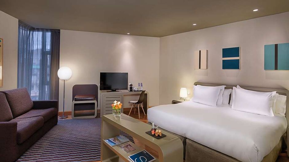 H10 Casanova Room