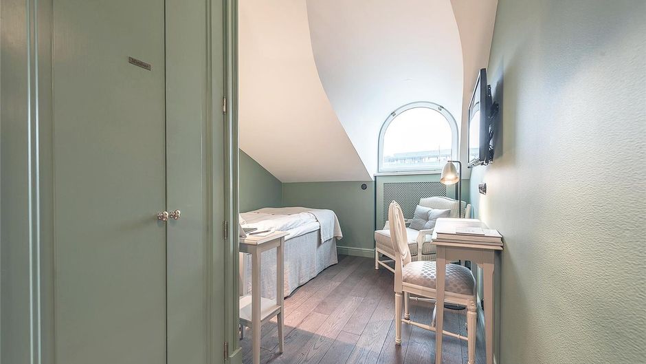 The King's Garden Hotel Room