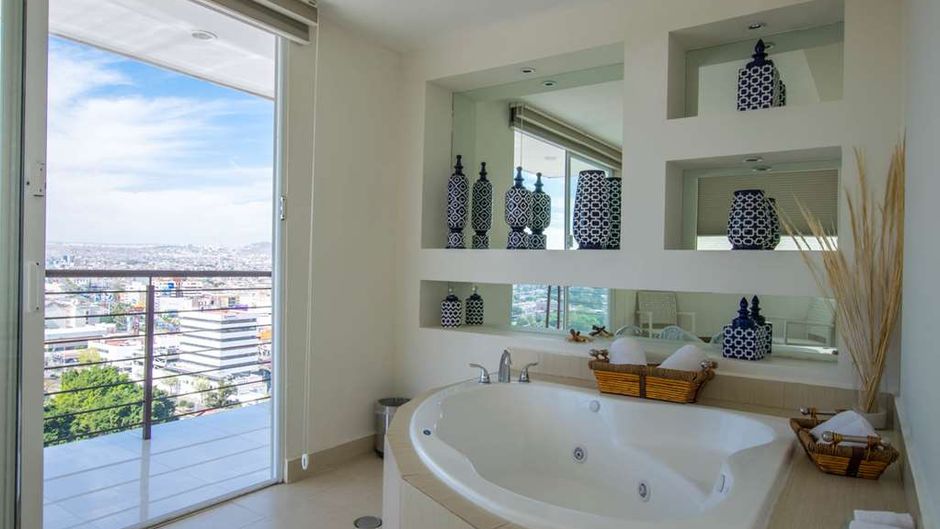 Hotel & Plaza Stadium Spa