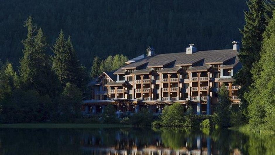 Nita Lake Lodge Exterior