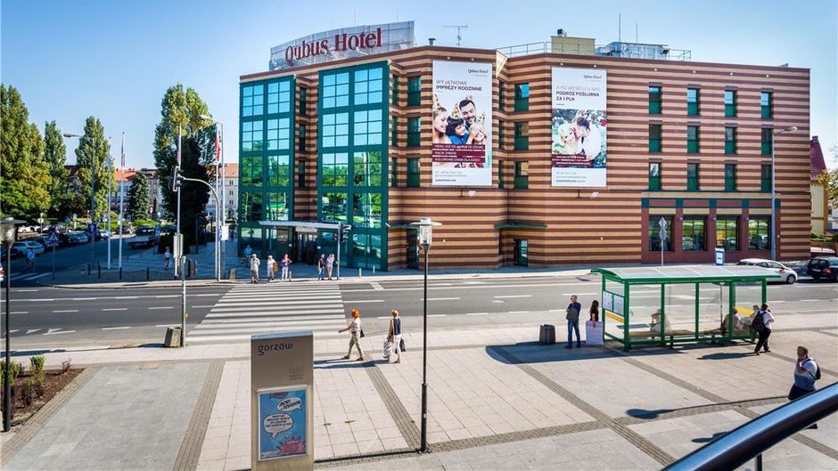 Qubus Hotel Exterior