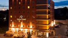 Qubus Hotel