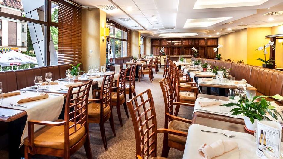 Qubus Hotel Restaurant
