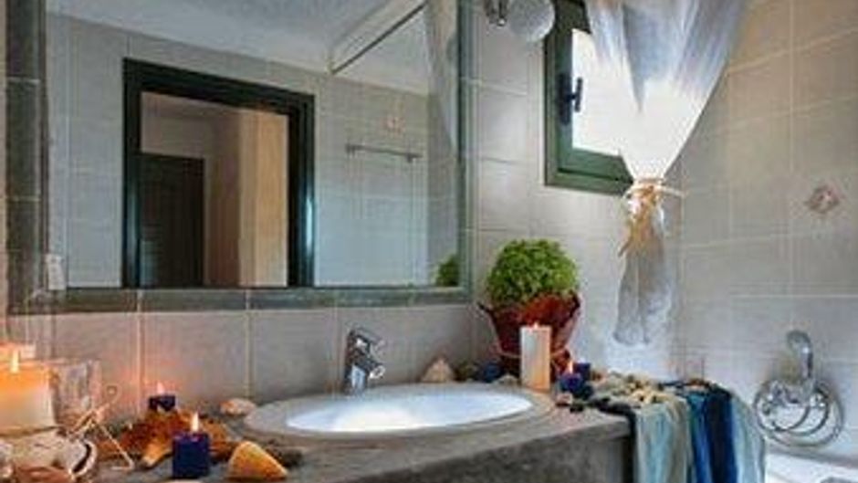 Sirens Beach Hotel Room