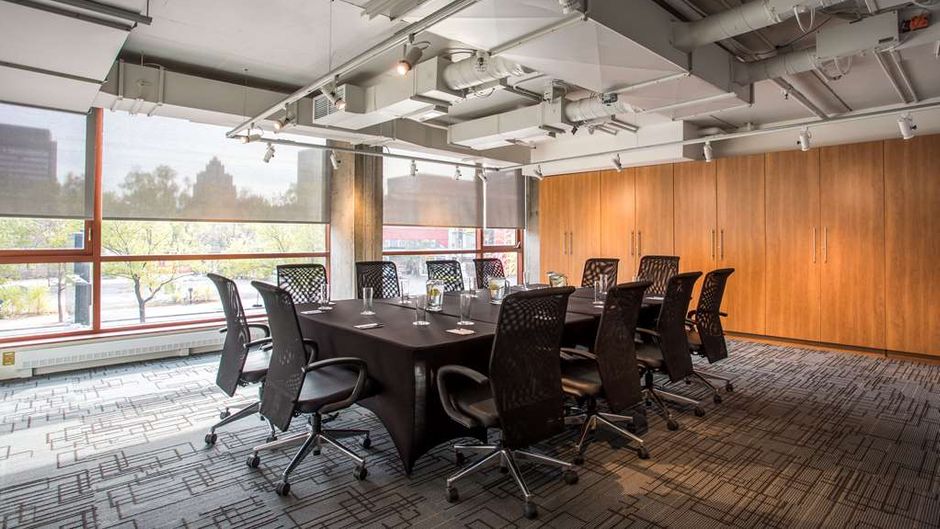 Hotel Zero 1 Meeting