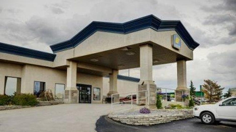 Days Inn by Wyndham Drayton Valley Exterior