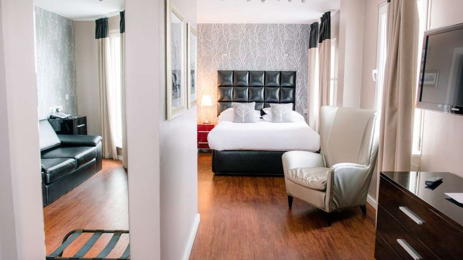 The Royal Hotel Cardiff Room
