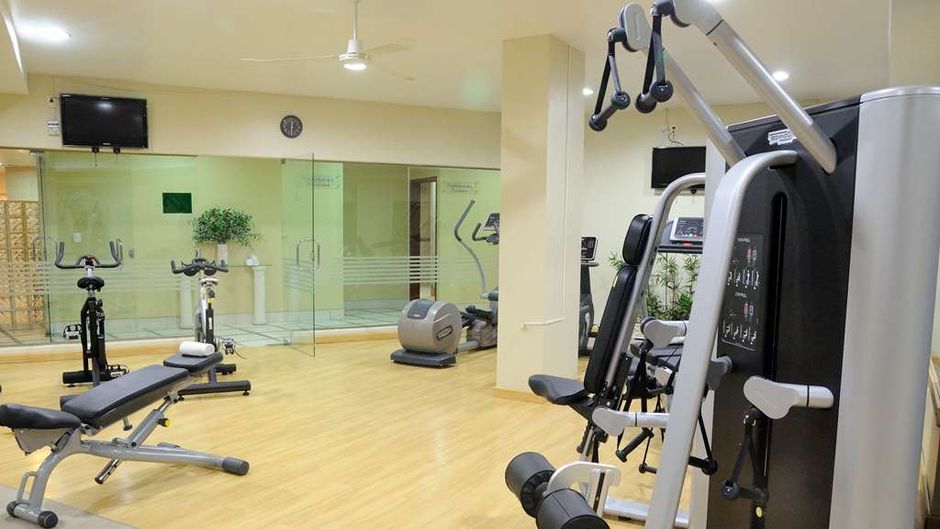 Suites Camino Real, La Paz Health