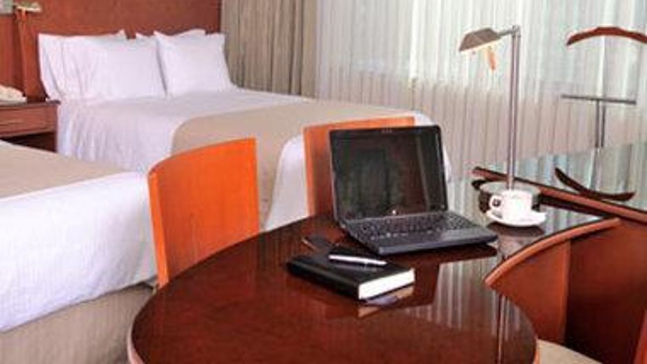 Suites Camino Real, La Paz Room