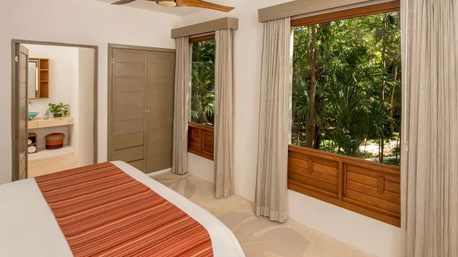 Mahekal Beach Resort Room