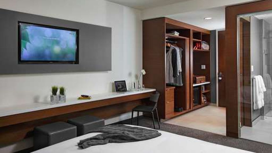 Mere Hotel Room