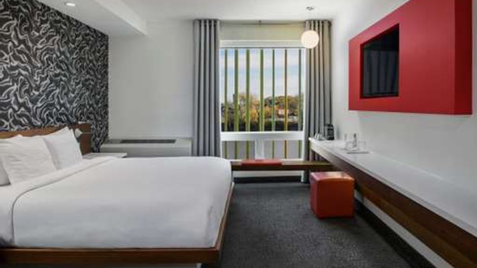 Mere Hotel Room