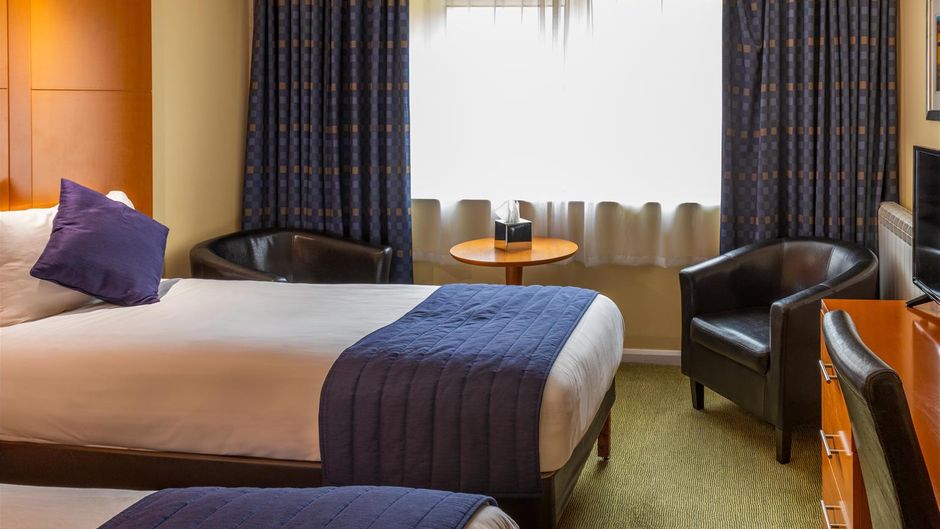 Britannia Leeds Bradford Airport Room