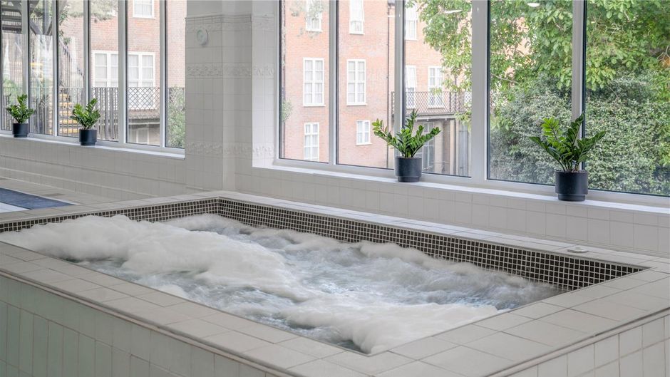 Bosworth Hall Hotel Pool