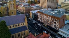 Hadley's Orient Hotel