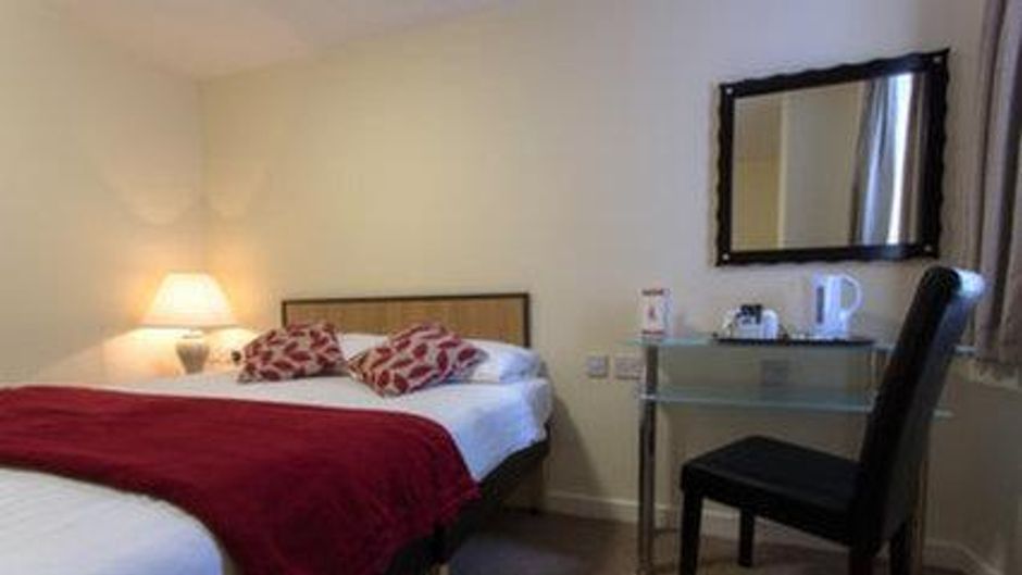 Britannia Hotel Leeds Room