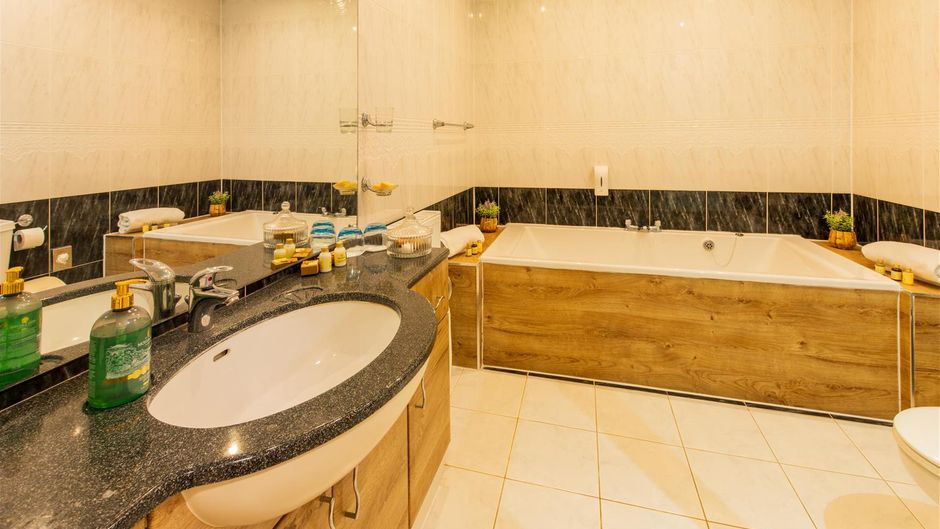 The Royal Hotel Scarborough Suite