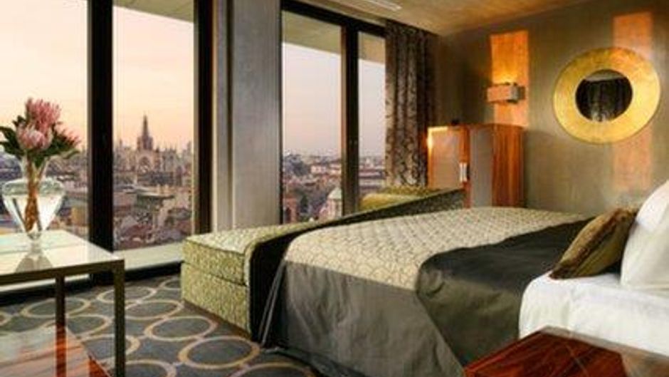 Uptown Palace Suite