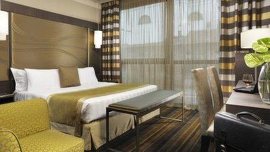 Uptown Palace Room
