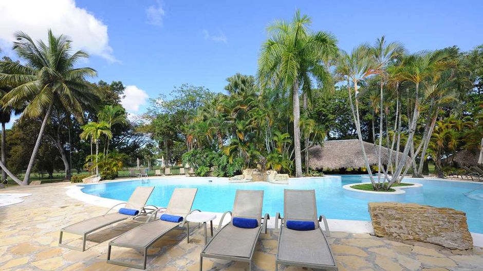 Blue Jack Tar Condos & Villas Pool