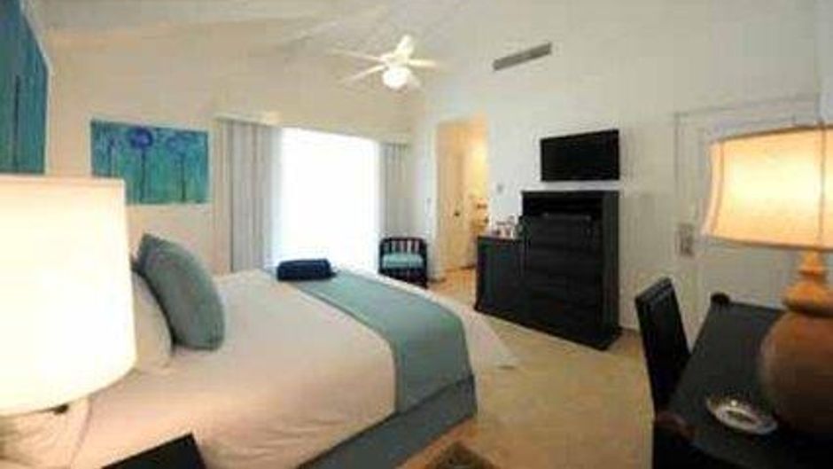 Blue Jack Tar Condos & Villas Room