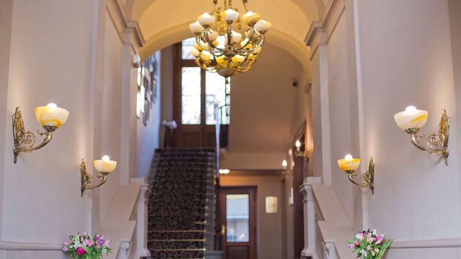 Hotel Klarov Exterior
