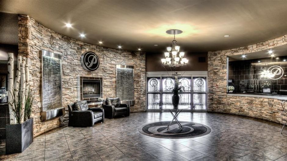 Podollan Inn & Spa Grande Prairie Lobby