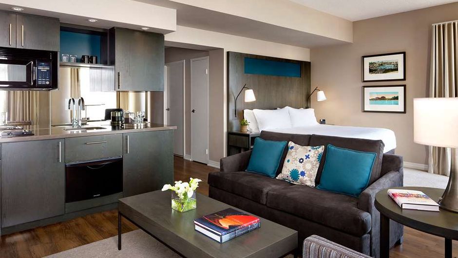 One King West Hotel & Residence Room