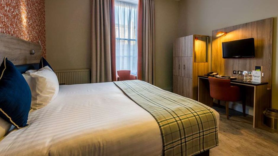 Cairn Hotel Edinburgh Room