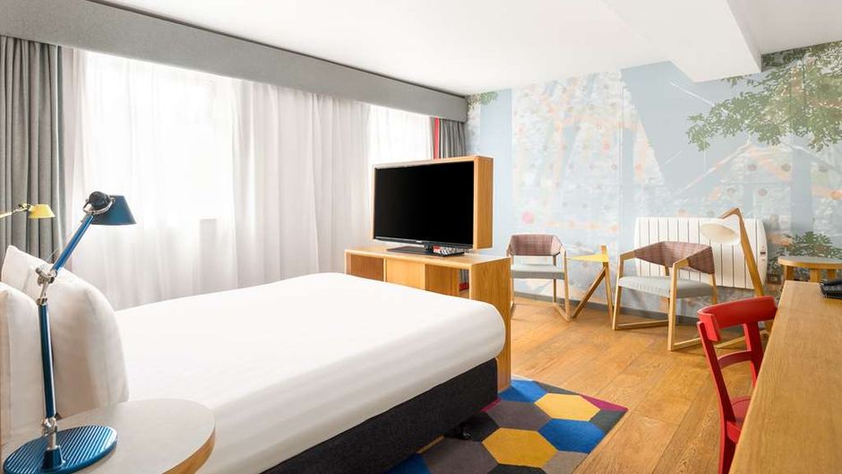 Cairn Hotel Newcastle Room