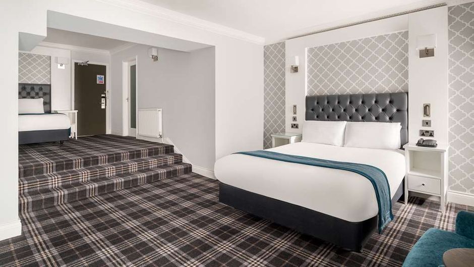 Cairn Hotel Newcastle Room