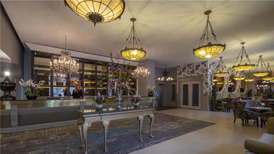 Trinity City Hotel Lobby