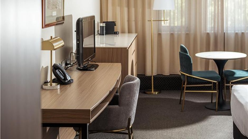 Lenna of Hobart Room