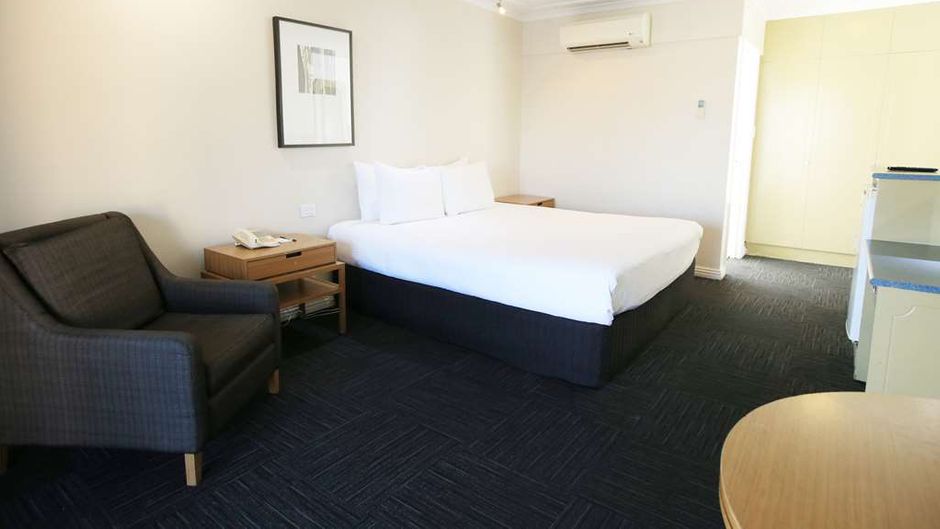 Aurora Alice Springs Room