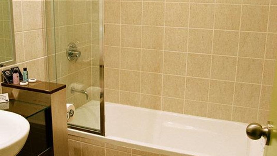 Rocklea International Hotel Room