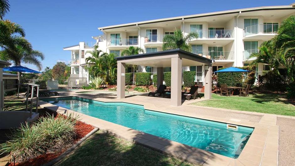 Caloundra Central Apartment Hotel Pool