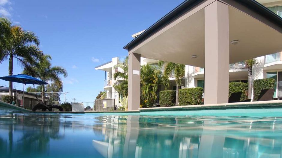 Caloundra Central Apartment Hotel Pool