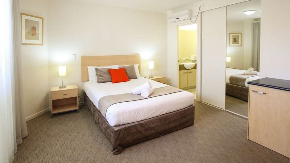 Caloundra Central Apartment Hotel Suite