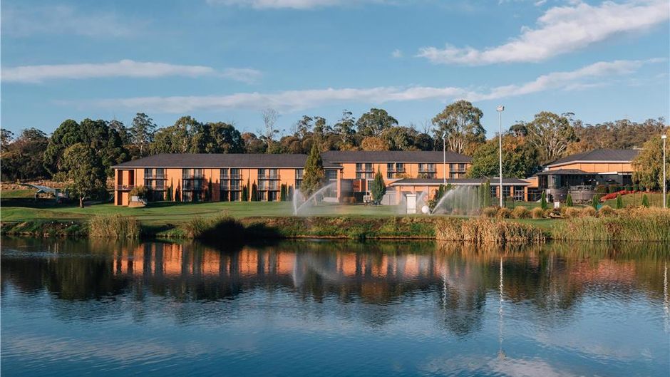 Country Club Tasmania Exterior