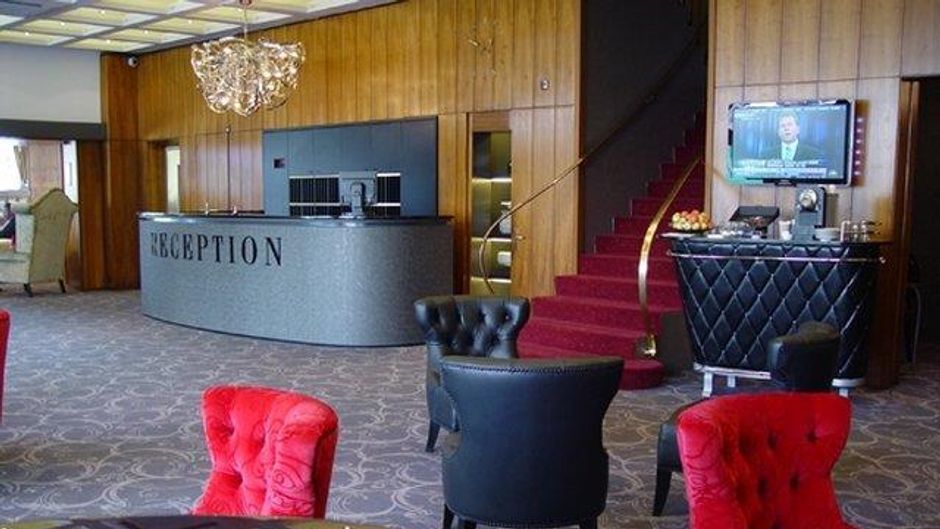Hotel Ambassador Lobby