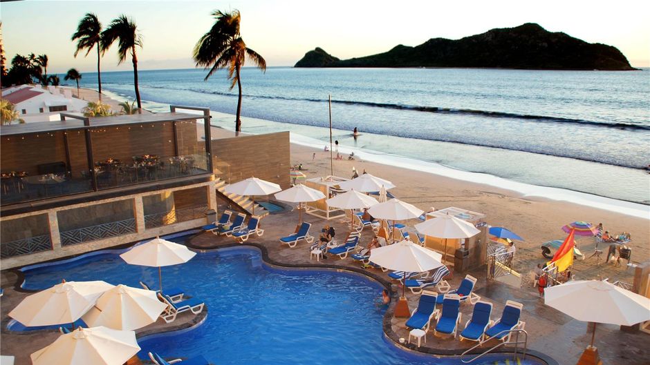 Royal Villas Resort Pool