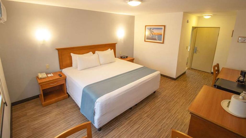 Araiza Inn Palmira Room