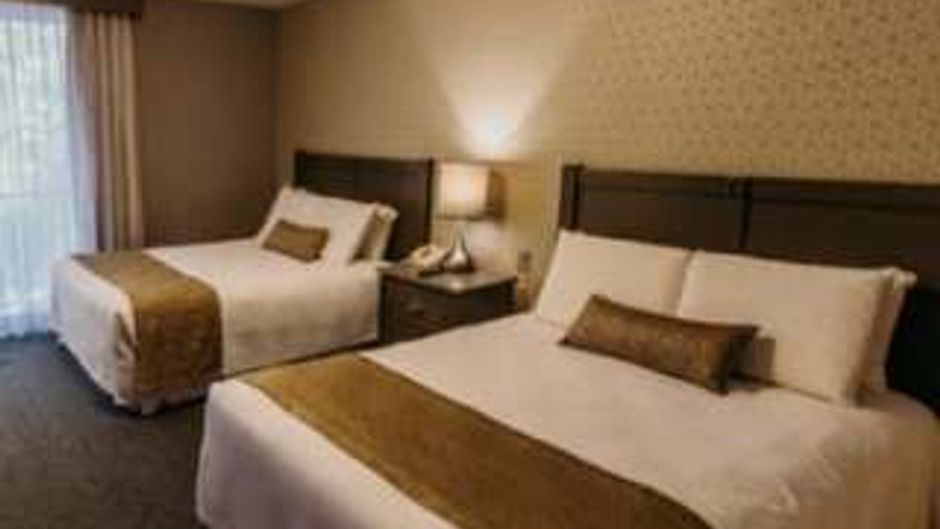 Araiza Hotel & Convention Ctr Suite