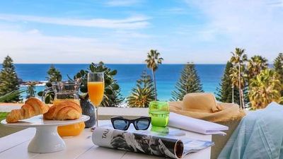 Coogee Bay Hotel