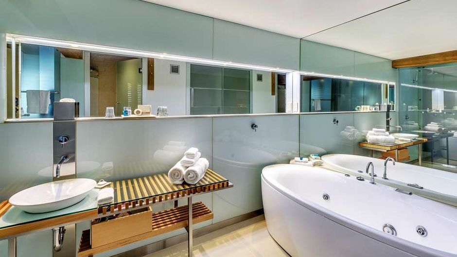 The Henry Jones Art Hotel Room